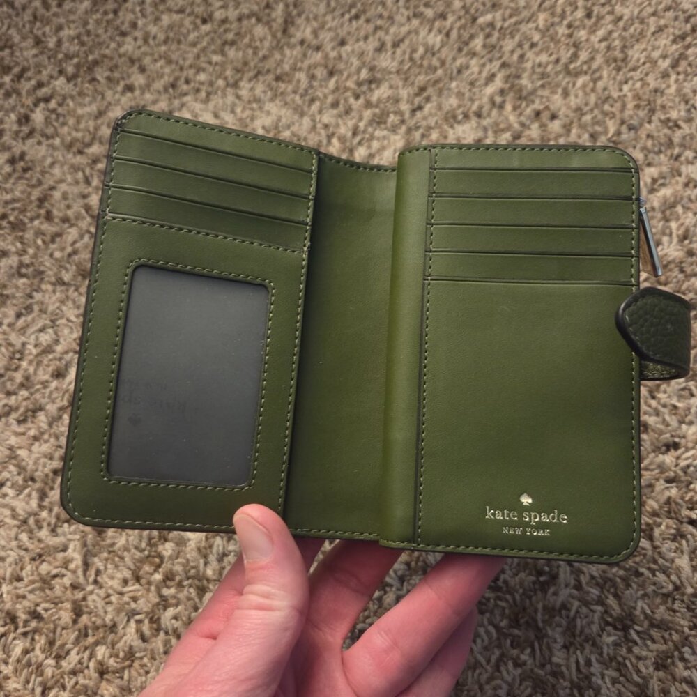 Kate Spade Wallet - Picture 3 of 4